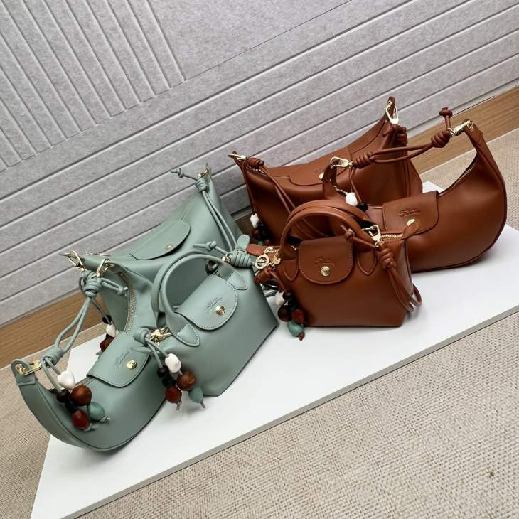Picture of Longchamp Handbags _SKUfw207746994fw